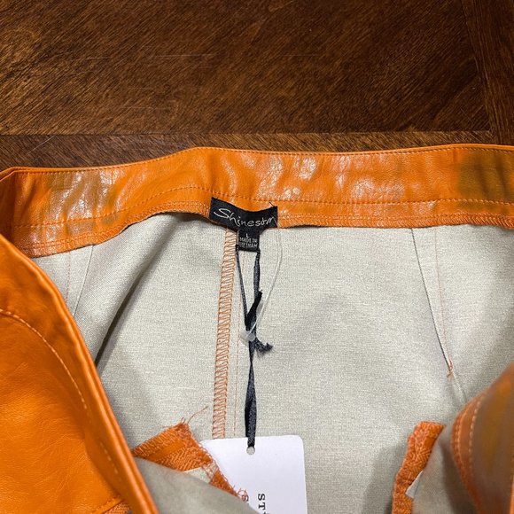 SHINESTAR Mini Skirt. Color orange. Faux Leather. Size L - Picture 10 of 11
